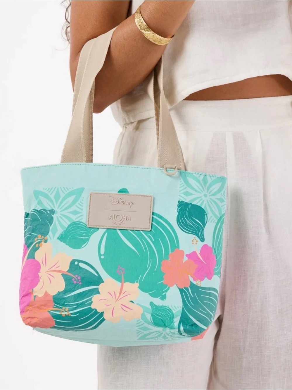 NWT ALOHA Collection Disney Moana High Seas Salty Mini-Tripper - Picture 2 of 3